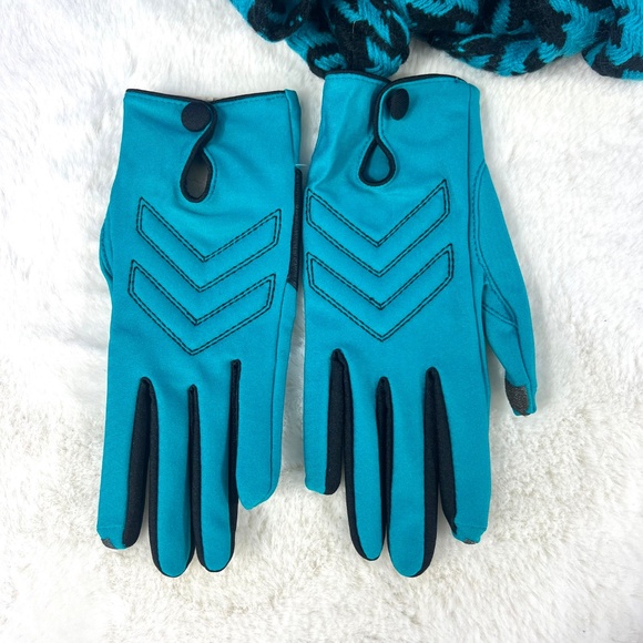 NWT•TOUCH SCREEN Gloves + INFINITY Scarf • Teal & Black Houndstooth • 2 Bundle - Picture 6 of 9